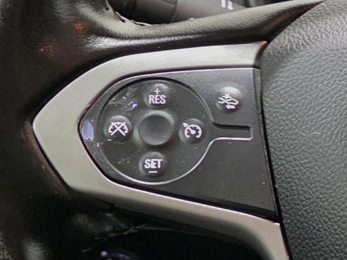 Used 2022 Chevrolet Colorado LT w/ Fleet Safety Package image 5