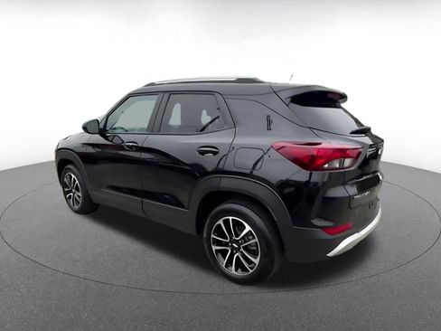 Used 2025 Chevrolet TrailBlazer LT image 10