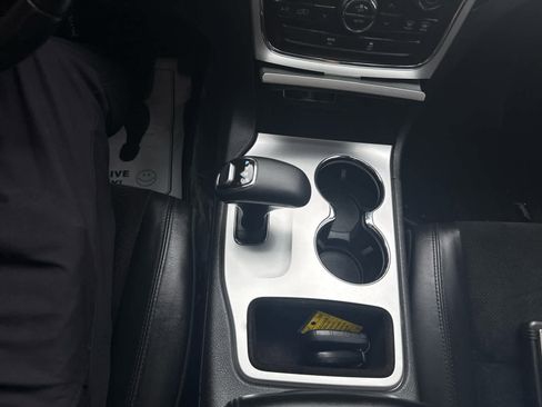 Used 2015 Jeep Grand Cherokee Altitude AWD/4WD image 23