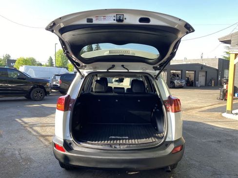 Used 2014 Toyota RAV4 Limited w/ Technology Package AWD/4WD image 29
