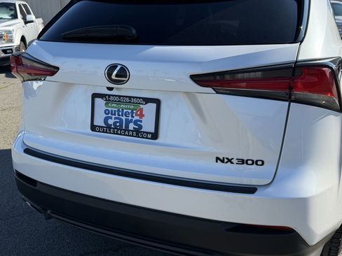 Used 2019 Lexus NX 300 FWD image 10