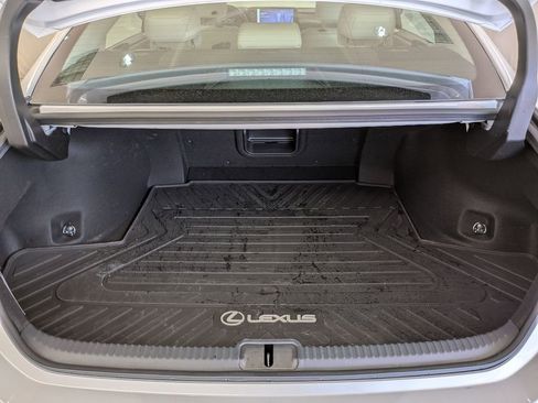 Used 2024 Lexus ES 300h w/ Technology Package FWD image 30