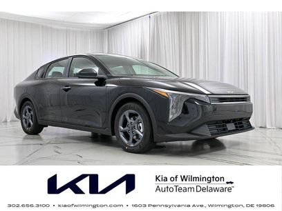 New 2025 Kia K4 LXS