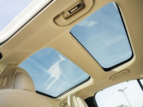 Certified 2025 Mercedes-Benz E 350 4MATIC Sedan image 32