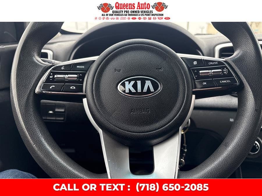 Used 2021 Kia Sportage LX AWD/4WD image 17