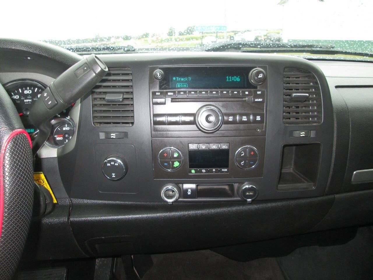 Used 2012 GMC Sierra 2500 SLE w/ SLE Preferred Package AWD/4WD image 14