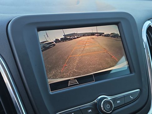 Used 2024 Chevrolet Equinox LT image 27