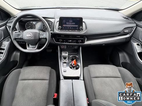Used 2025 Nissan Rogue SV FWD image 19