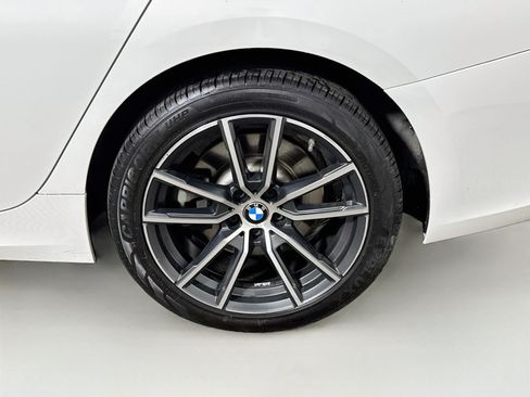 Used 2019 BMW 330i xDrive Sedan w/ Convenience Package AWD/4WD image 25