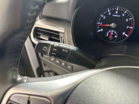 Used 2022 Kia Telluride EX w/ EX Premium Package image 16