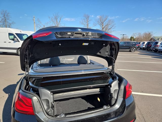 Used 2018 BMW M4 Convertible RWD image 29