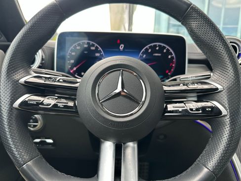 Used 2023 Mercedes-Benz C 300 Sedan image 25