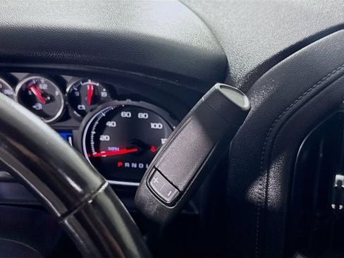 Used 2022 Chevrolet Silverado 2500 LT w/ Convenience Package image 14