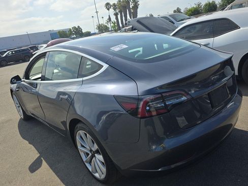 Used 2018 Tesla Model 3 Mid Range RWD image 4