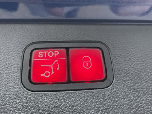 Used 2018 Mercedes-Benz GLC 300 image 13