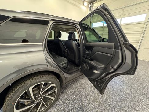 Used 2025 Lincoln Corsair Reserve w/ Equipment Group 202A AWD/4WD image 32