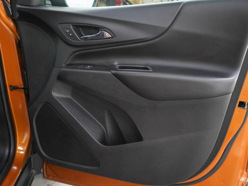 Used 2018 Chevrolet Equinox LT AWD/4WD image 9
