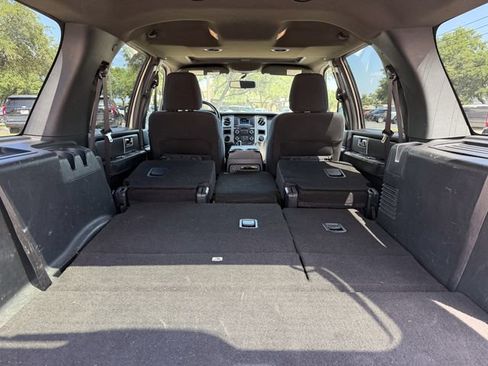 Used 2017 Ford Expedition XLT RWD image 19