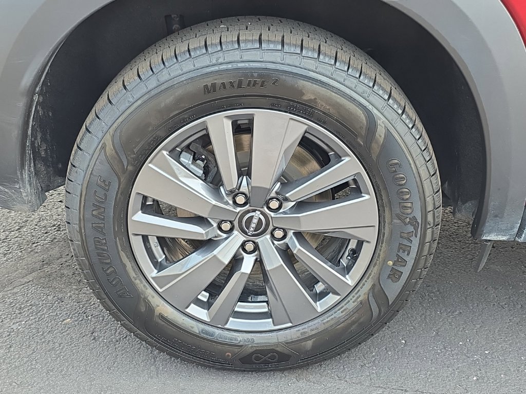 Used 2024 Nissan Pathfinder SV AWD/4WD image 19