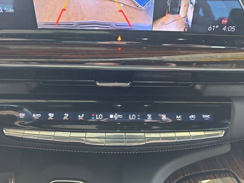 Used 2022 Cadillac Escalade Premium Luxury w/ LPO, Radiant Package AWD/4WD image 26