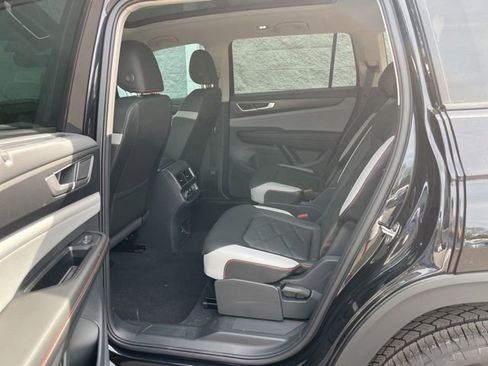 New 2026 Volkswagen Atlas Peak Edition AWD/4WD image 24