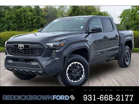Used 2025 Toyota Tacoma TRD Off-Road AWD/4WD image 1