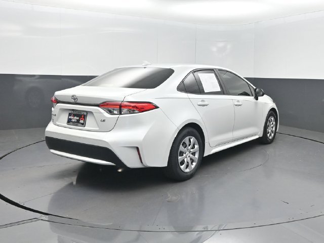 Used 2022 Toyota Corolla LE FWD image 25