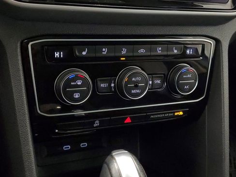 Used 2021 Volkswagen Atlas SEL Premium image 20