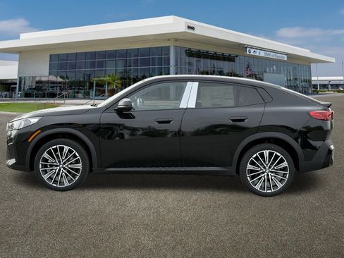 New 2026 BMW X2 xDrive28i w/ Convenience Package image 6