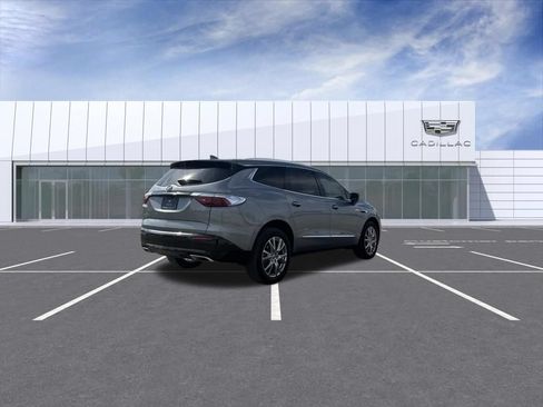 Used 2024 Buick Enclave Essence w/ Experience Buick Package FWD image 3