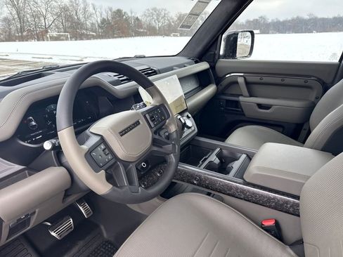 New 2026 Land Rover Defender 110 OCTA image 11