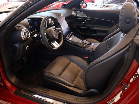 Used 2022 Mercedes-Benz SL 63 AMG 4MATIC image 4