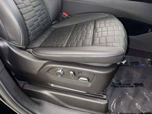 Used 2024 Cadillac Escalade V image 15