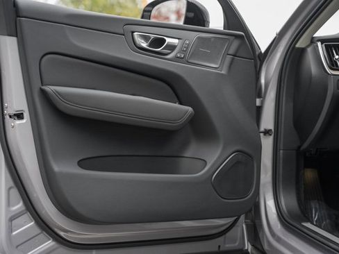 New 2026 Volvo XC60 B5 Plus w/ Protection Package Premier image 34