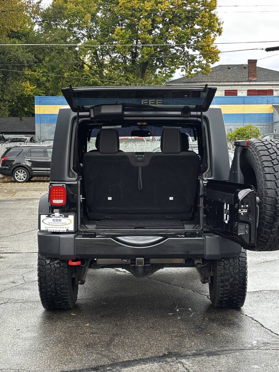 Used 2017 Jeep Wrangler Rubicon w/ Power Convenience Group AWD/4WD image 11