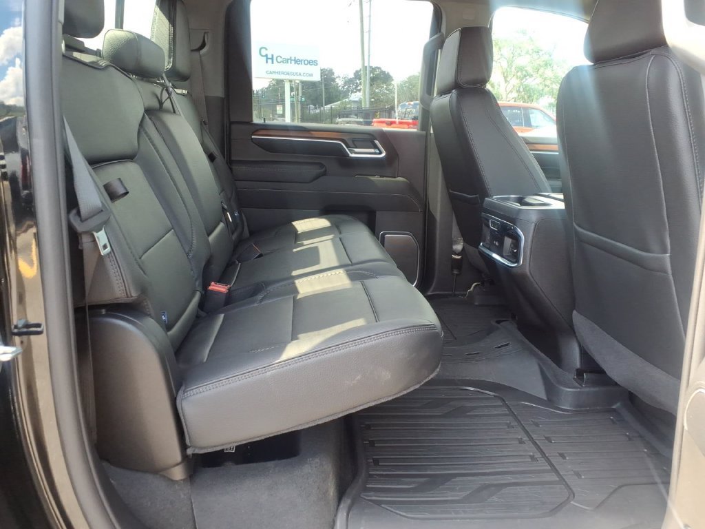Used 2025 GMC Sierra 2500 Denali w/ Max Trailering Package AWD/4WD image 16