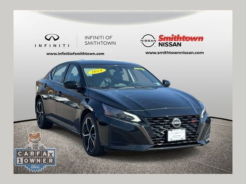 Used 2024 Nissan Altima 2.5 SR AWD/4WD image 1