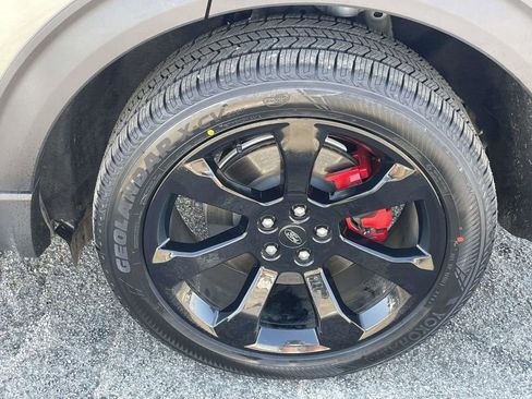 Used 2023 Ford Explorer ST w/ Equipment Group 401A image 9