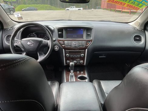 Used 2014 Nissan Pathfinder Platinum w/ Platinum Premium Package image 18