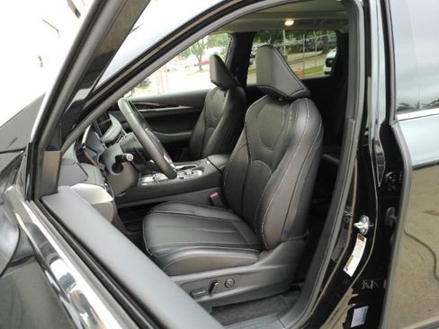 Used 2025 INFINITI QX60 Pure FWD image 14