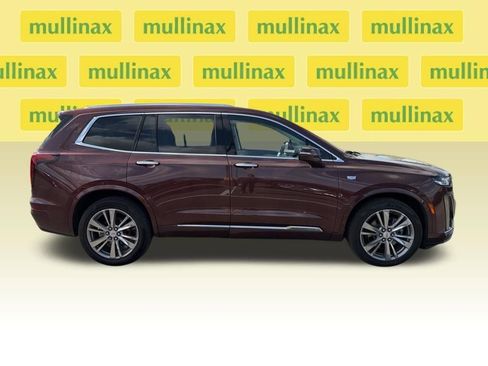 Used 2023 Cadillac XT6 Premium Luxury image 12