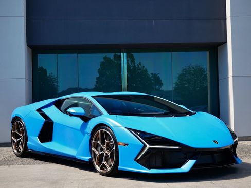 Used 2025 Lamborghini Revuelto AWD/4WD image 1