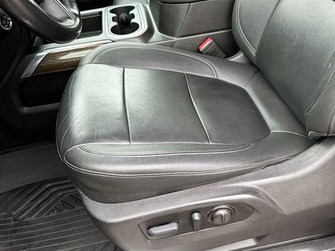 Used 2022 Chevrolet Silverado 1500 LT Trail Boss w/ LT Trail Boss Premium Package image 19