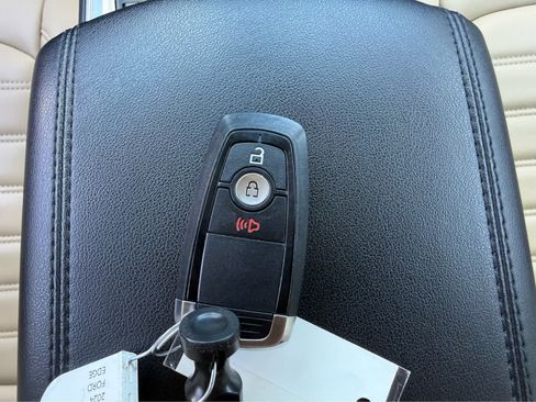 Used 2024 Ford Edge SEL AWD/4WD image 34