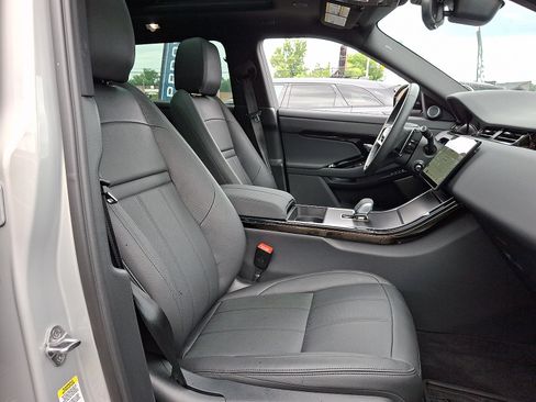 Certified 2026 Land Rover Range Rover Evoque Dynamic SE AWD/4WD image 21