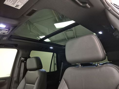 Used 2026 Chevrolet Tahoe Z71 w/ Comfort Package image 19