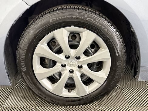Used 2024 Toyota Corolla LE FWD image 35