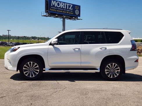 Used 2022 Lexus GX 460 Luxury w/ Off Road Package AWD/4WD image 4