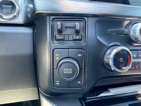 Used 2024 Ford F350 Lariat w/ Lariat Ultimate Package AWD/4WD image 18