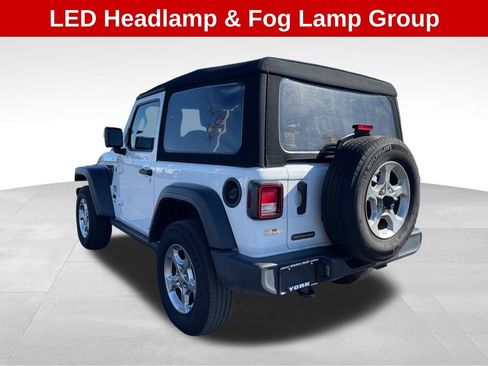 Used 2021 Jeep Wrangler Sport image 3